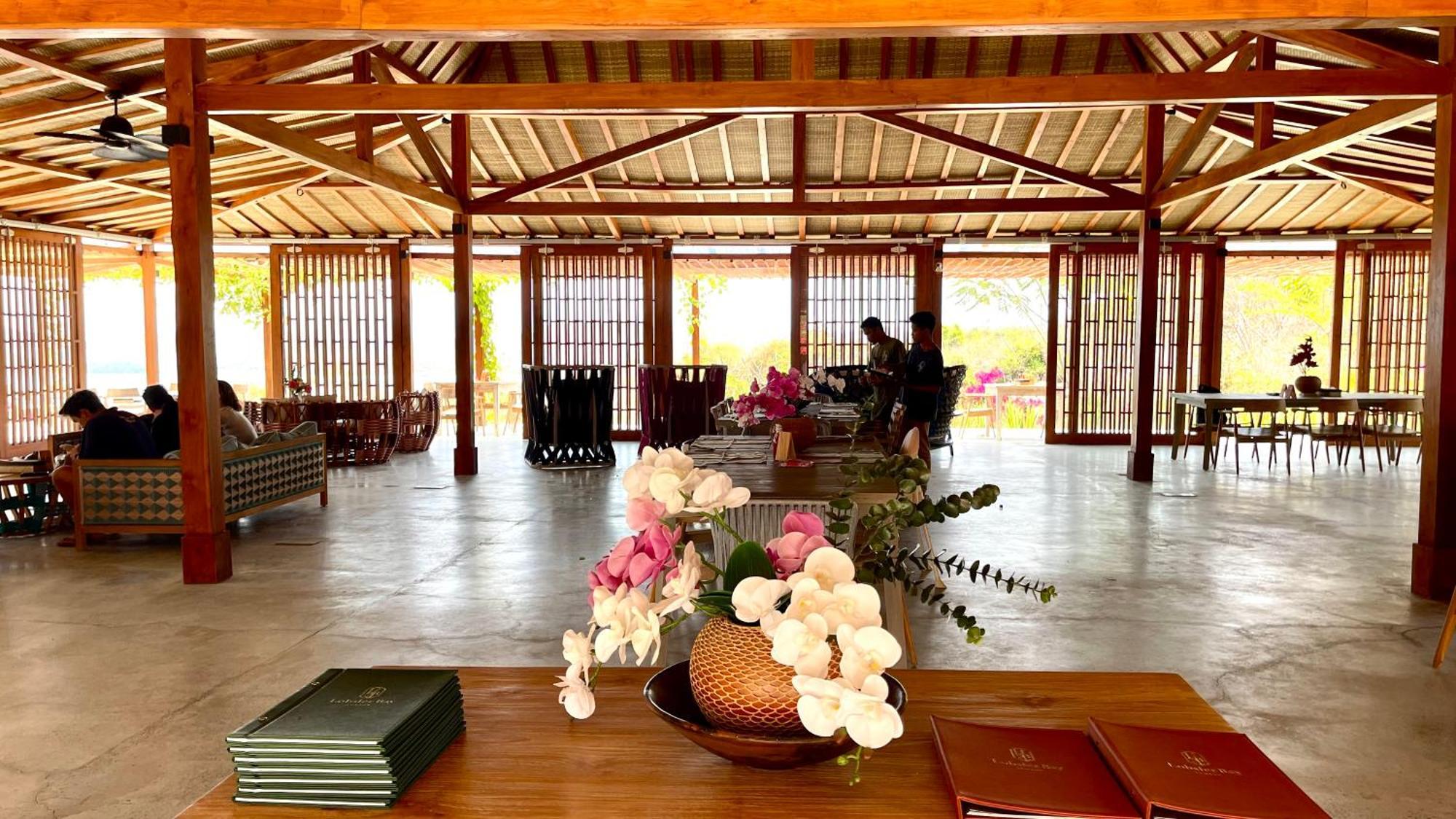 Lobster Bay Lombok Hotel Awang ภายนอก รูปภาพ